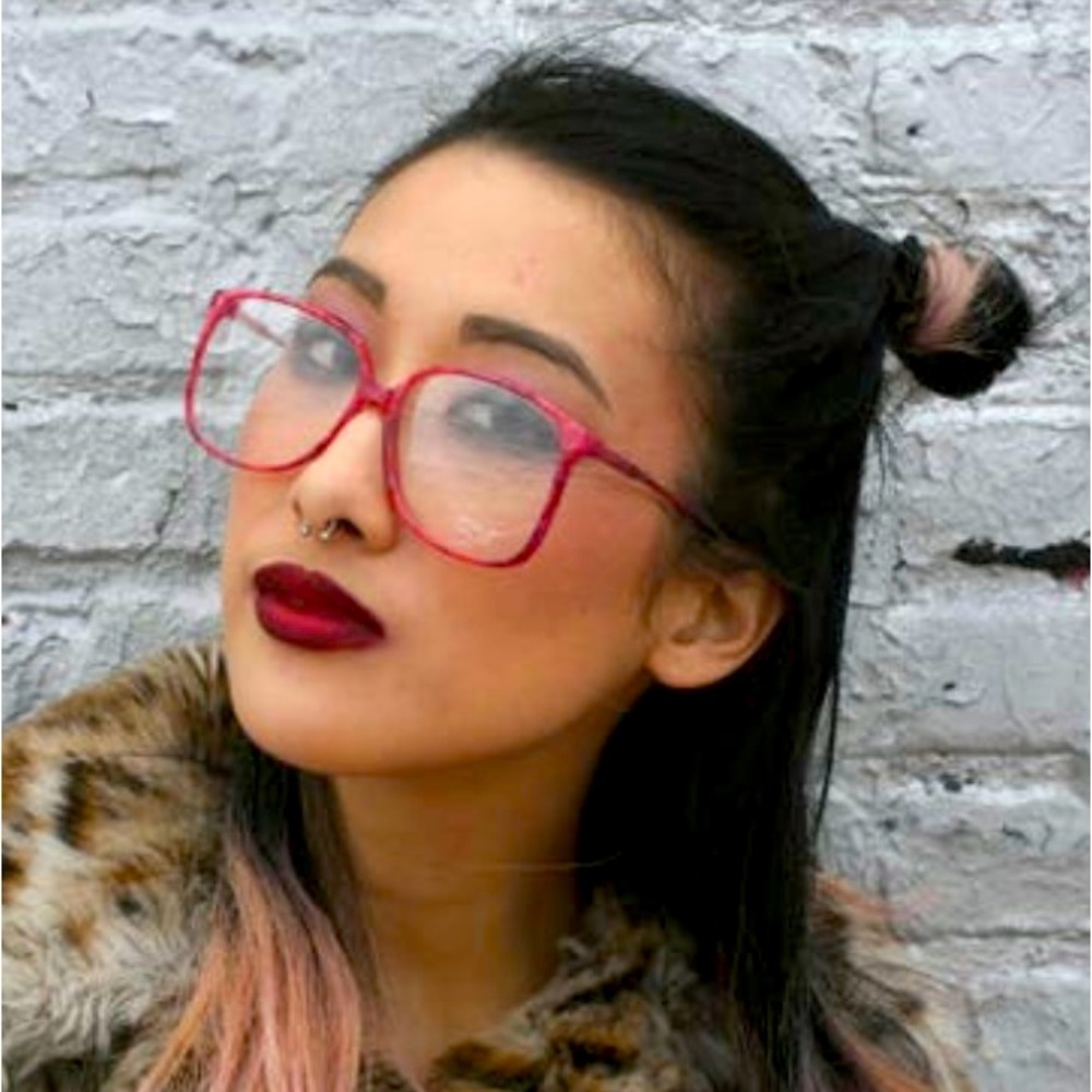 True Vintage Britalia 1990s Deadstock Eyeglasses Frames Pink/Magenta Plastic